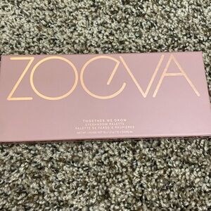 Zoeva together we grow eyeshadow palette